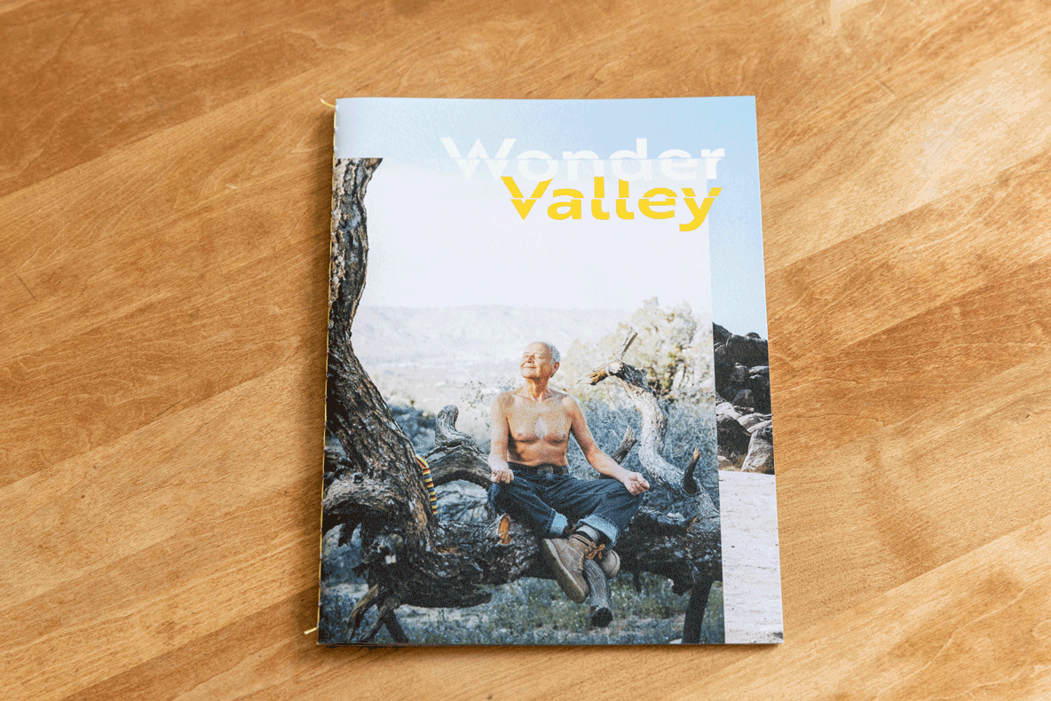 Leafing through the booklet "Wonder Valley": A photo series about the Mojave High Desert and some extraordinary people who live there.