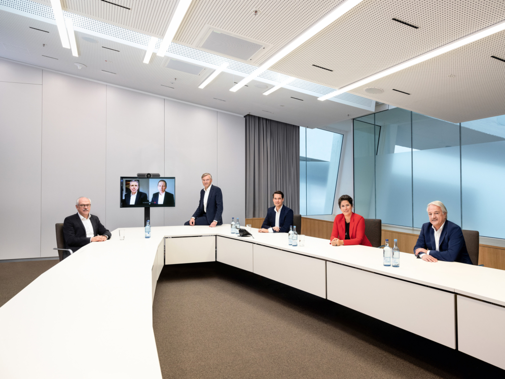 ZF Friedrichshafen Vorstandsportraits Geschäftsbericht