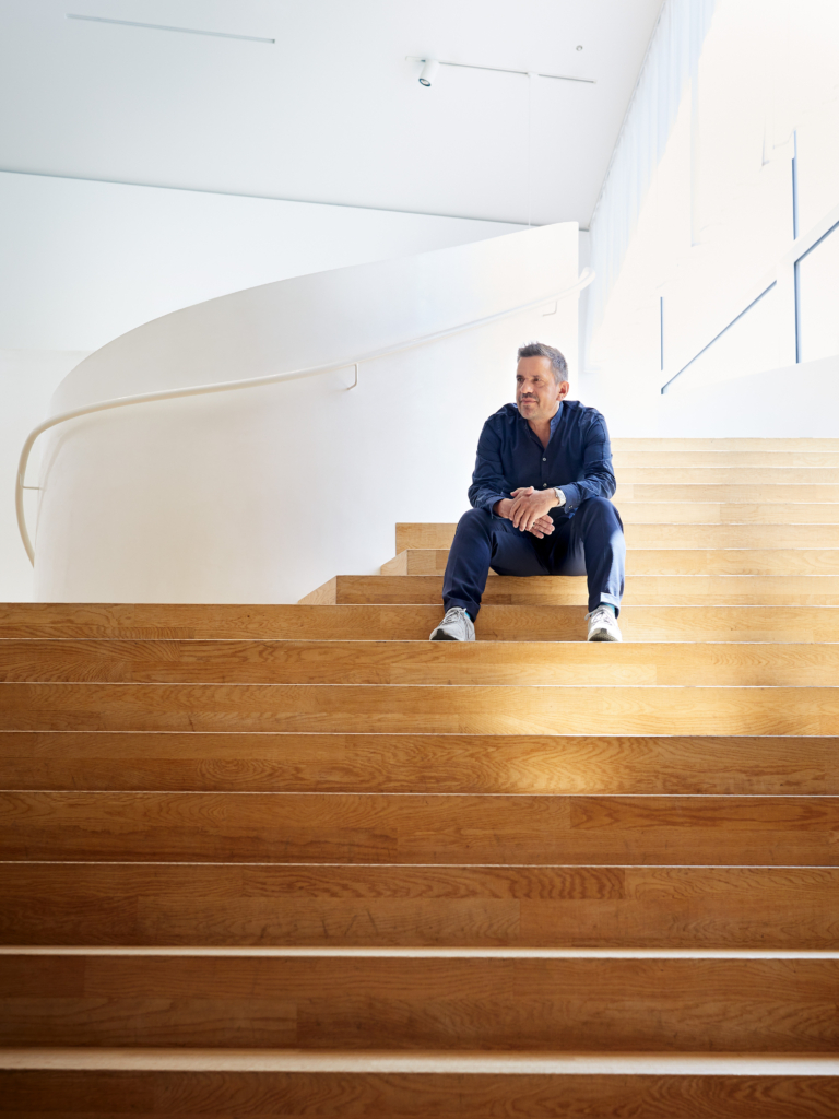 Klaus Zyciora, VW-Chefdesigner für Electrified Magazin