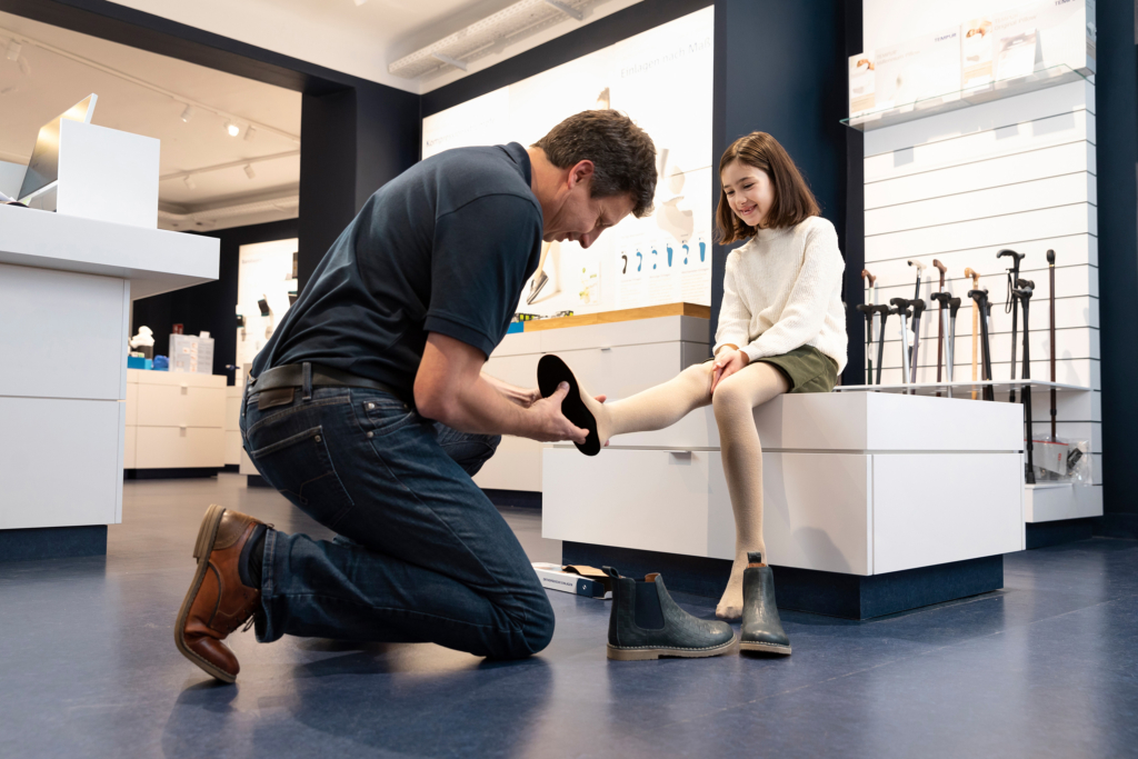 Seeger Gesundheitshaus und Orthopädietechnik, Bilder von Mitarbeitern und Mitarbeiterinnen im Verkauf