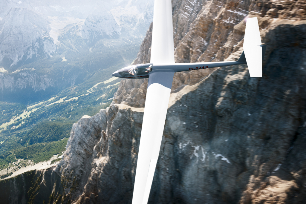 CGI-Sailplane in the Alps