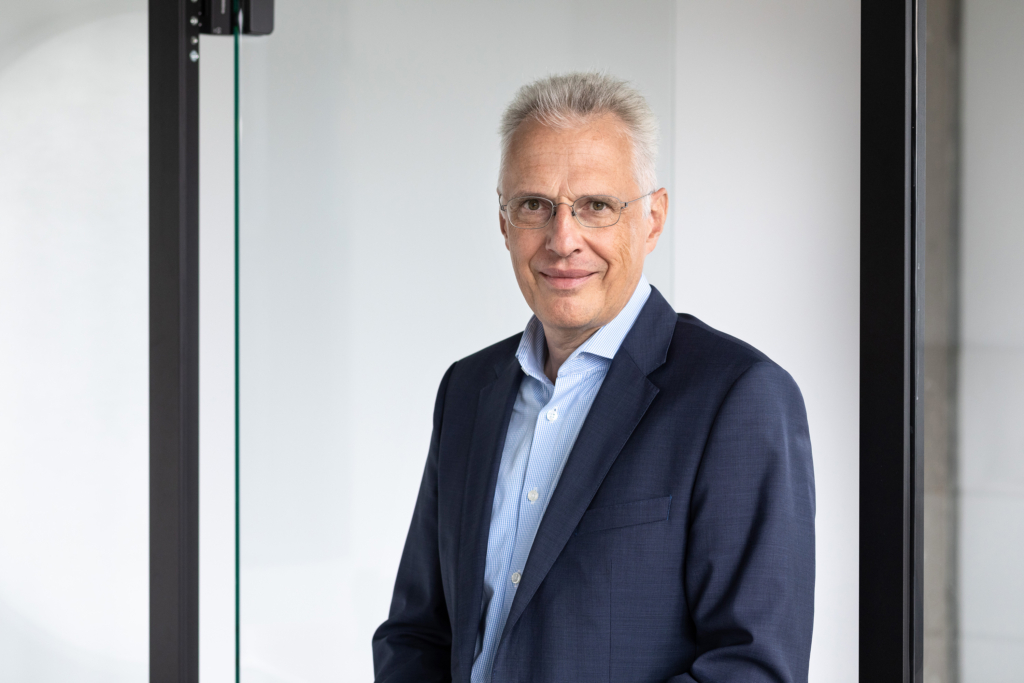 Aufnahmen mit Mitarbeitenden von Vaunet in der Geschäftsstelle Berlin für einen Jahresbericht