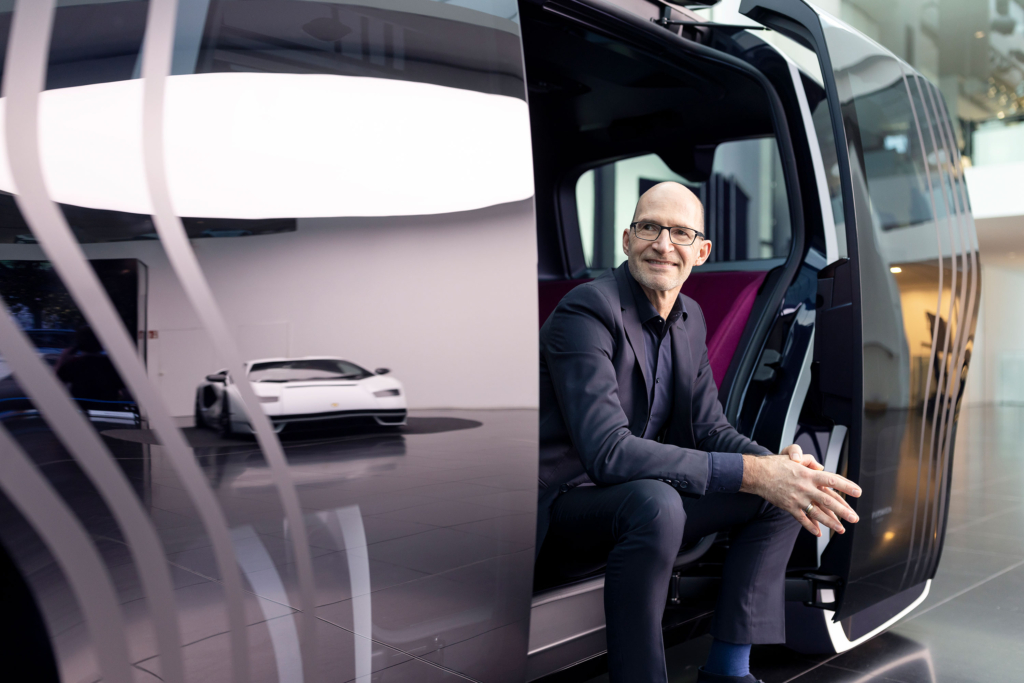 Klaus Zyciora, VW-Chefdesigner für Electrified Magazin