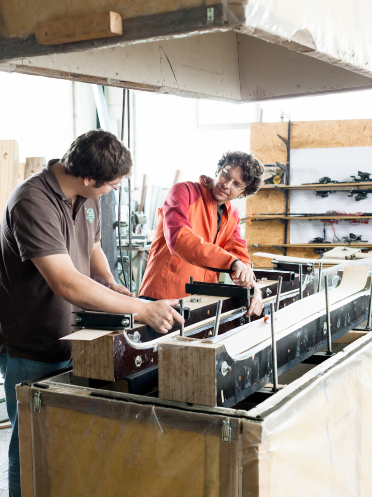 Holzski-Manufaktur auf der Schwäbischen Alb, eine Fotostrecke für das Mazda Magazin