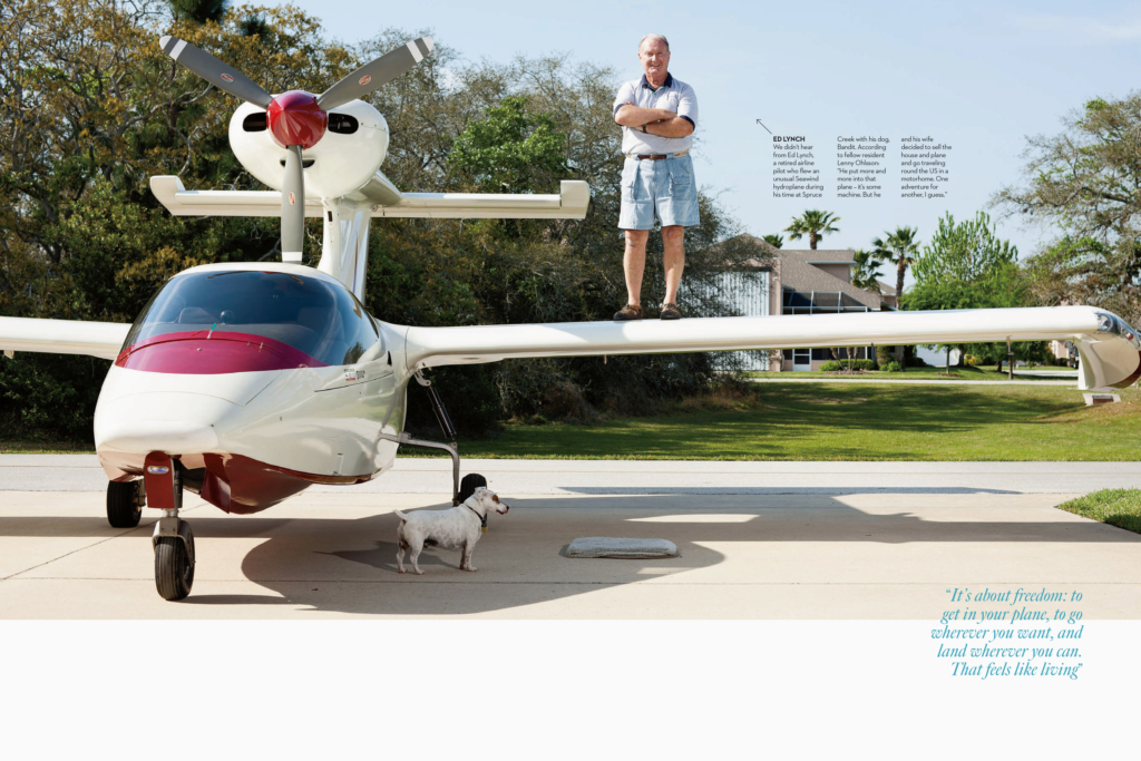 Portraits von Bewohnern der Fly-In Community "Spruce Creek" in Florida, zusammen mit ihren Flugzeugen